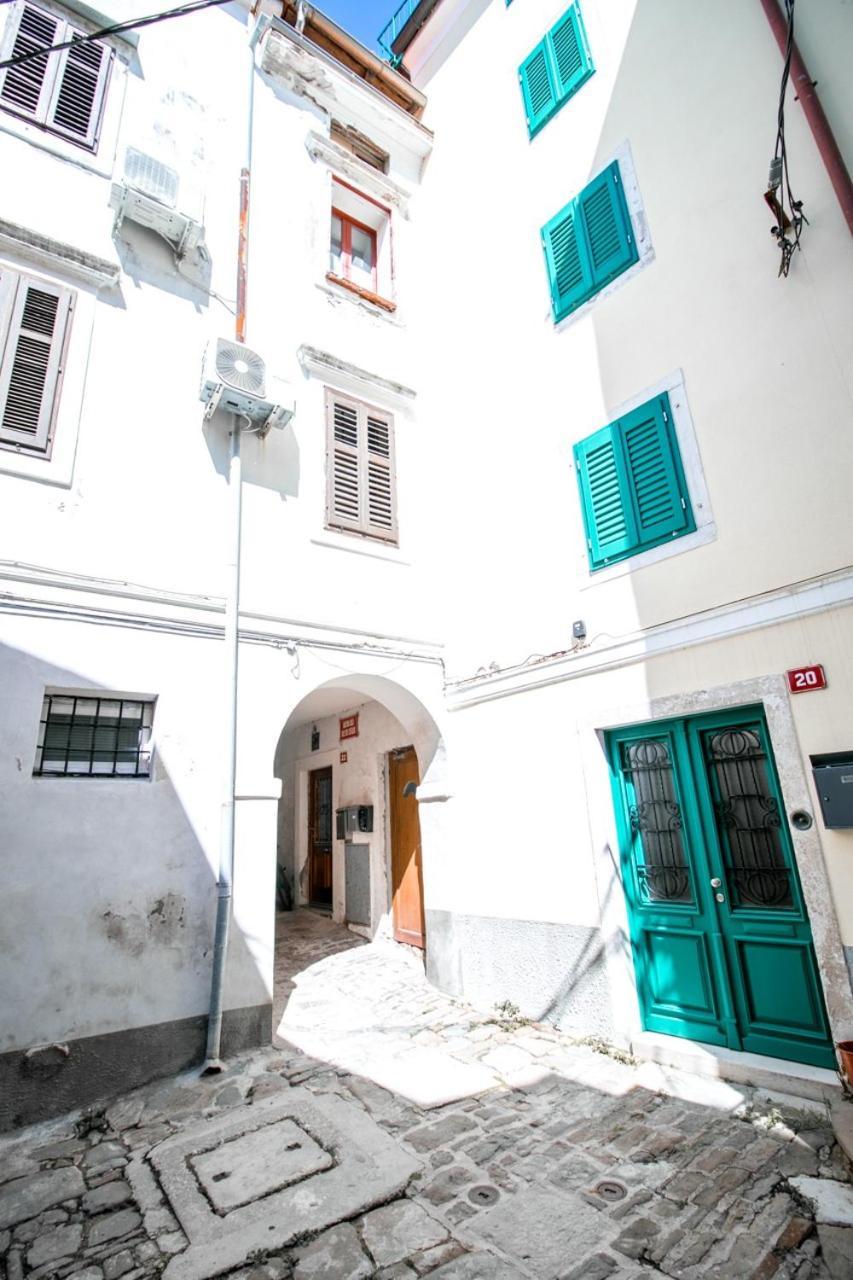 Jug Piran